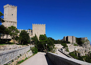 Erice and Segesta Day Trip from Palermo with Sicilian Food and Wine Tasting