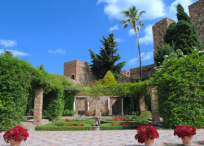 Malaga City Private Walking Tour including Alcazaba Fortress
